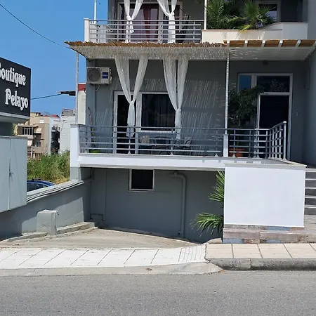 Boutique Pelayo 公寓式酒店 4*